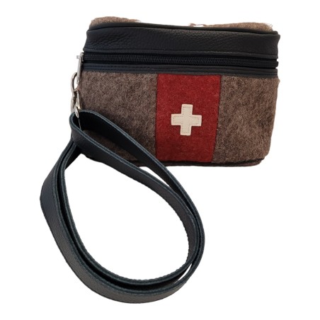 Tasche-Hüfttasche-Umhängetasche
aus Schweizer Armeedecke_4205